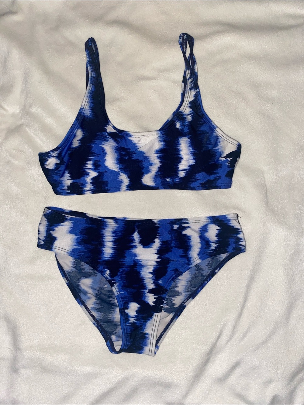 SHEIN Blue White Tie-Dye Kids Bikini Set